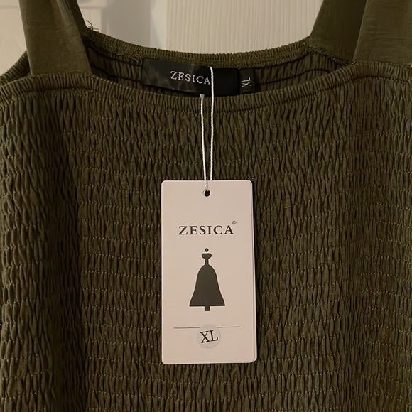 NWT Women's Jumpsuit Romper ZESICA - Picture 4 of 4